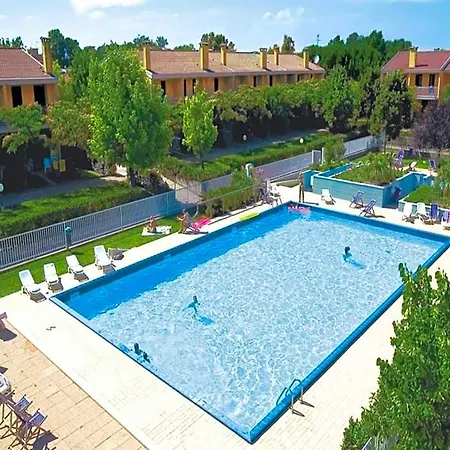 Quiet With Private Garden And Shared Pool By Beahost *
